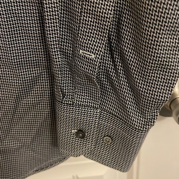 Calibrate Mens button down Dress Shirt 16 34-35. Black, gray,& white houndstooth - Picture 4 of 11